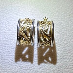 14K Gold Small Open Cutwork Hoop Earrings